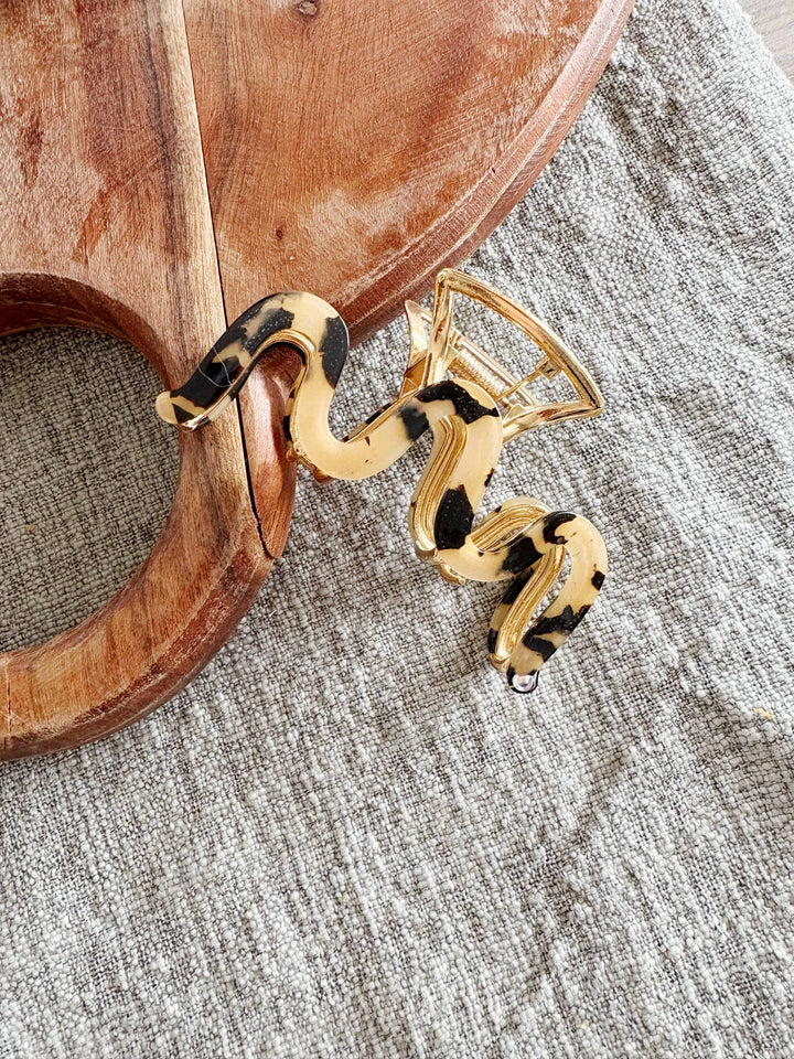 Wavy Gold Claw Clip 