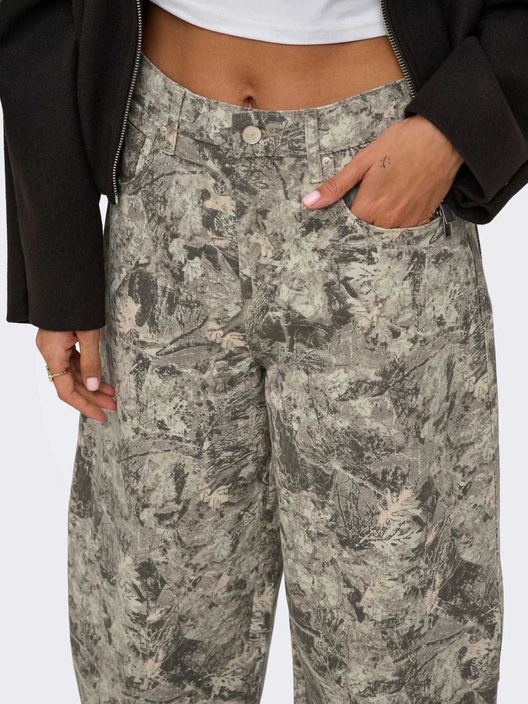 Taylor Camo Barrel Pant