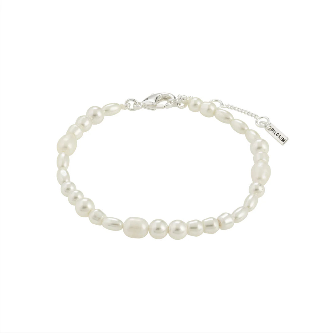 Elliana Pearl Bracelet