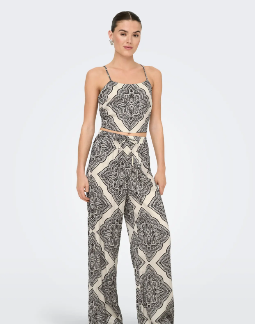 Hallie Singlet Top