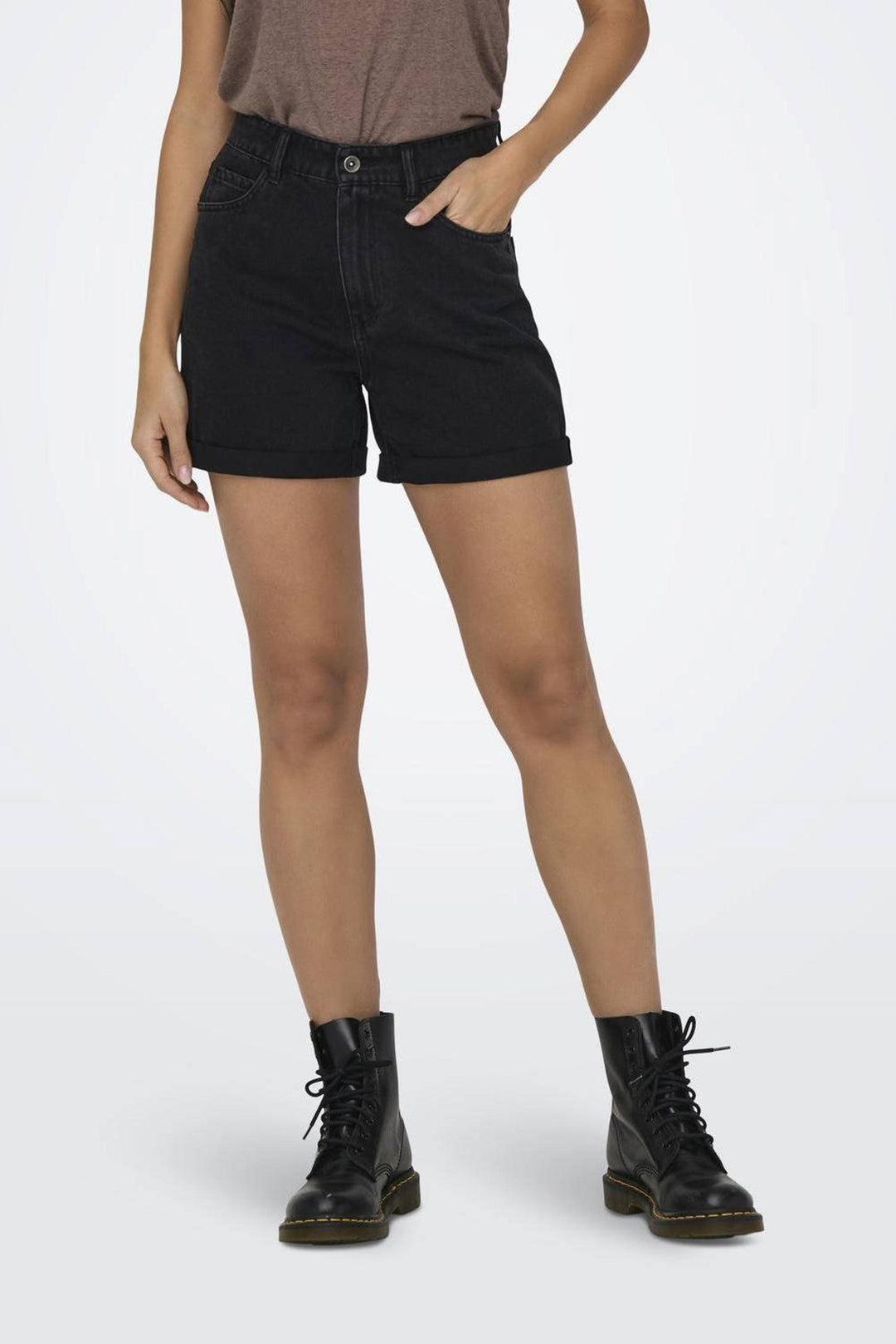 Vega Mom Shorts