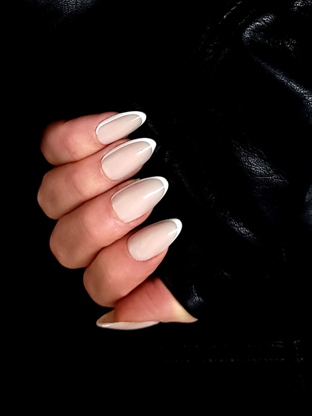 Ying Yang - Medium Almond