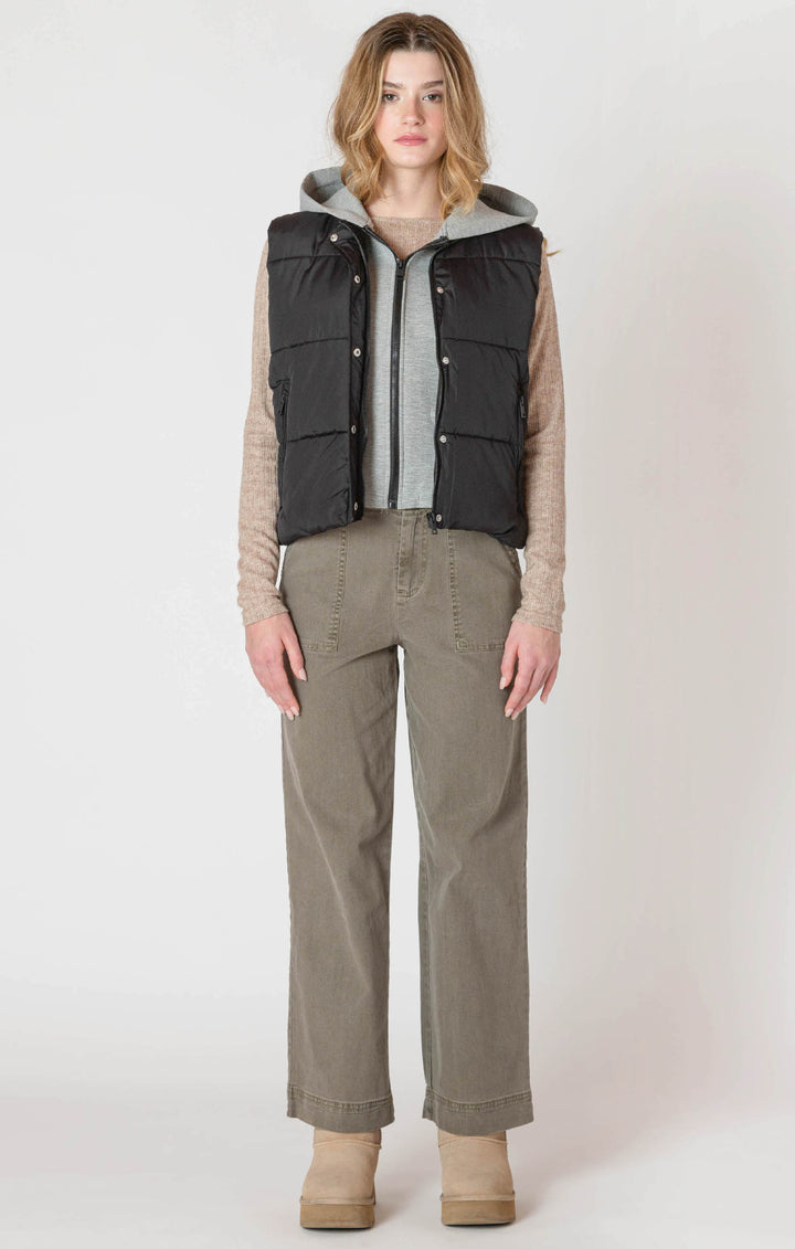 Della Short Hood Puffer Vest