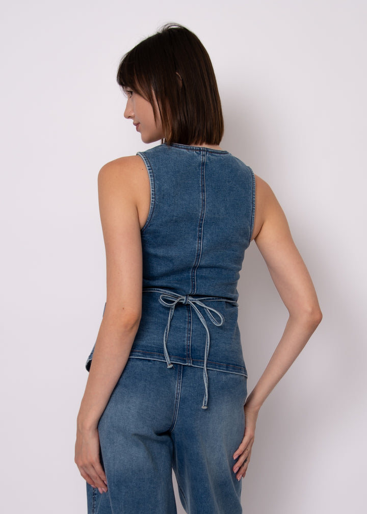 Vesta Stretch Button Up Top